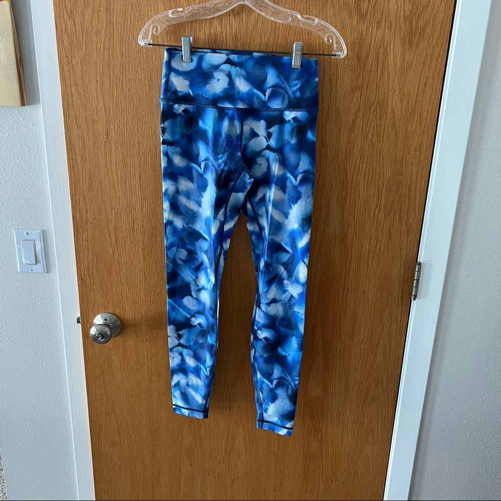 Lululemon wunder under pant size 6